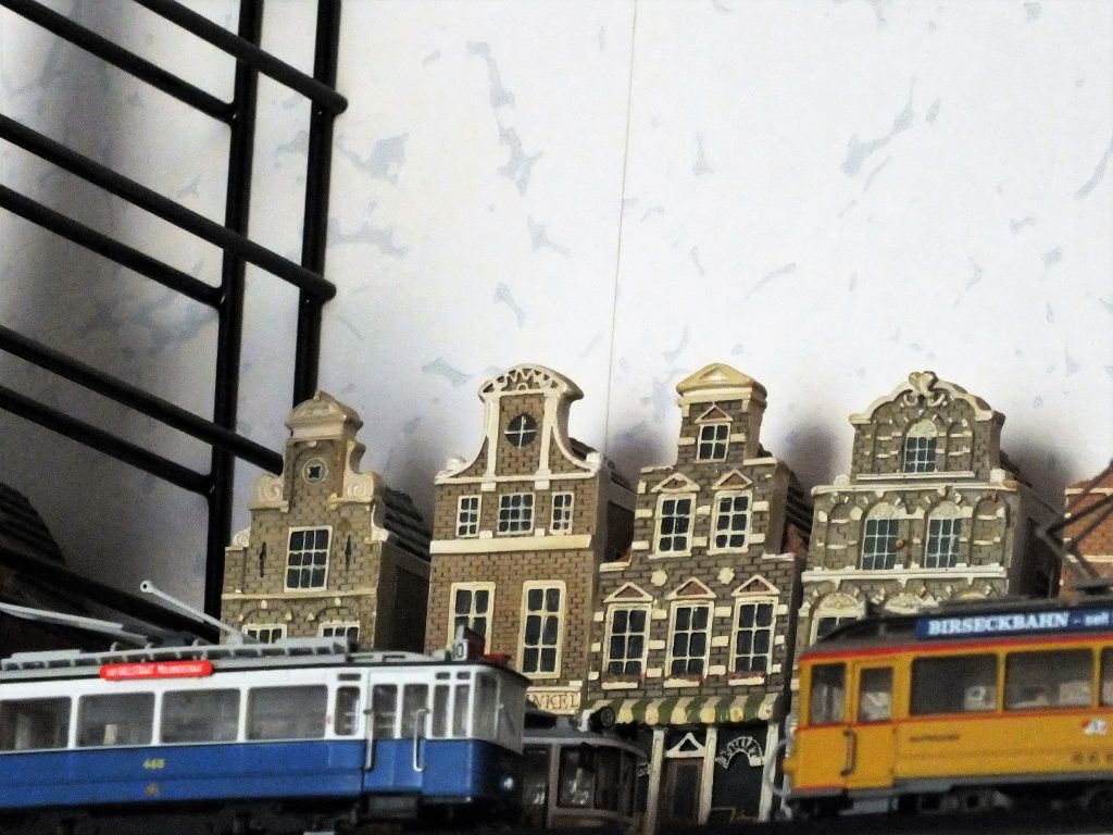 Atlas tram dummy 1